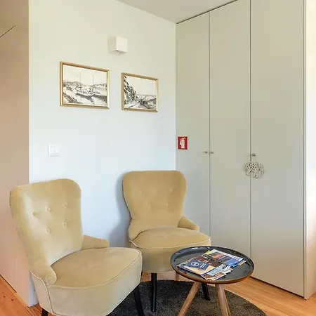 Charming Centre Near Aliados - Inside 