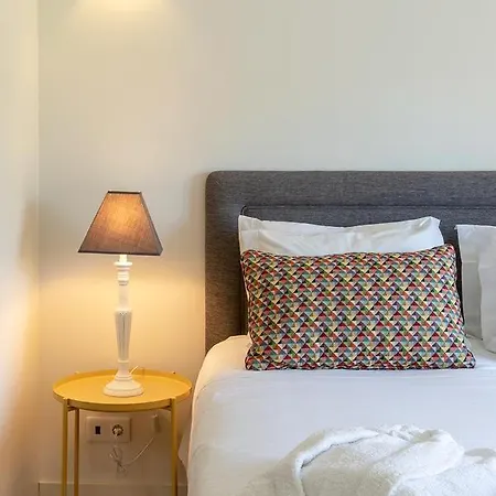 Charming Centre Near Aliados - Inside 