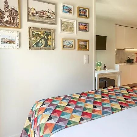 Charming Centre Near Aliados - Inside 