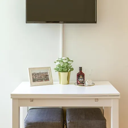 Charming Centre Near Aliados - Inside 