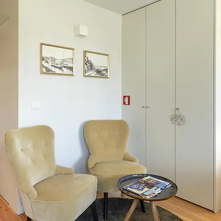 Charming Centre Near Aliados - Inside 